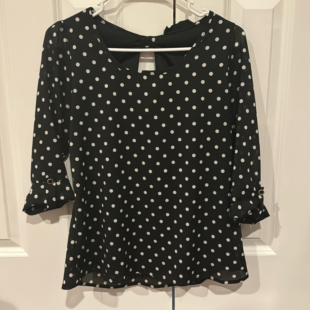 Cute black and white polka dot top with keyhole back size small